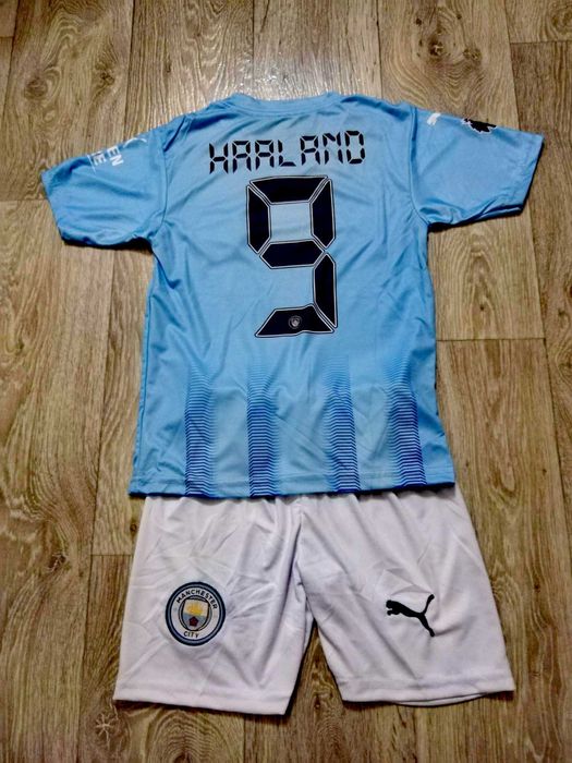 Нови детски футболни екипи Холанд