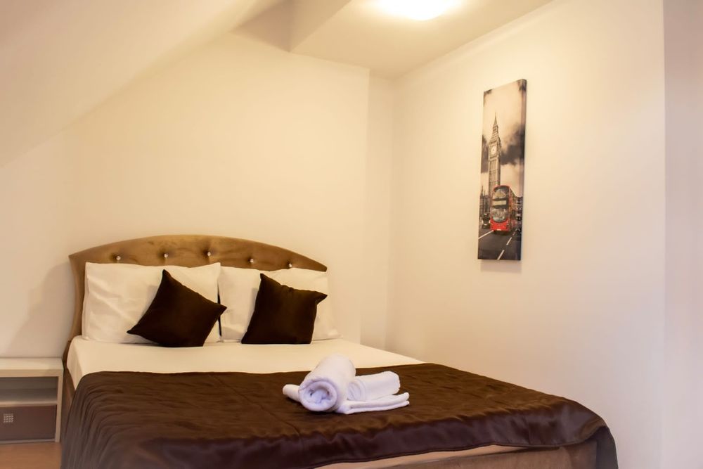 Vand apartament 3 camere Mamaia Nord cu scara interioara,