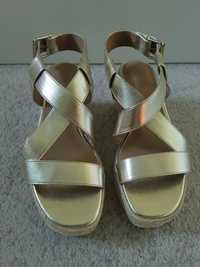 H&M златни сандали