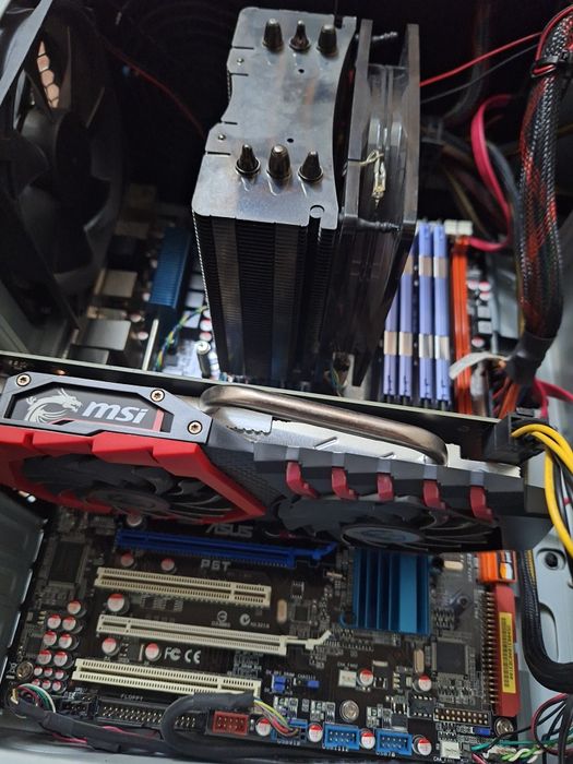 Vand unitate calculator Intel i7