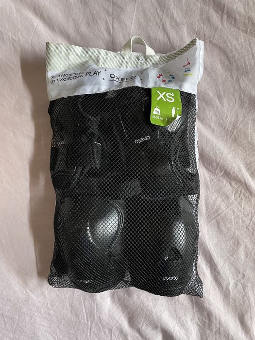 Set 3 perechi protecţii Play Negru Copii