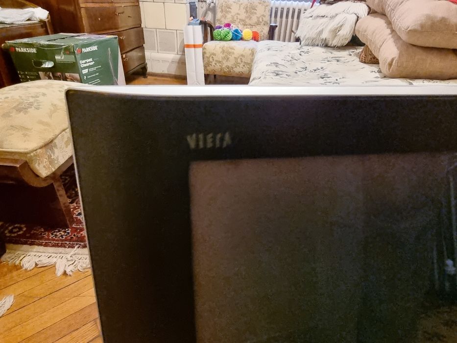 Televizor TV plasma Panasonic 107 cm