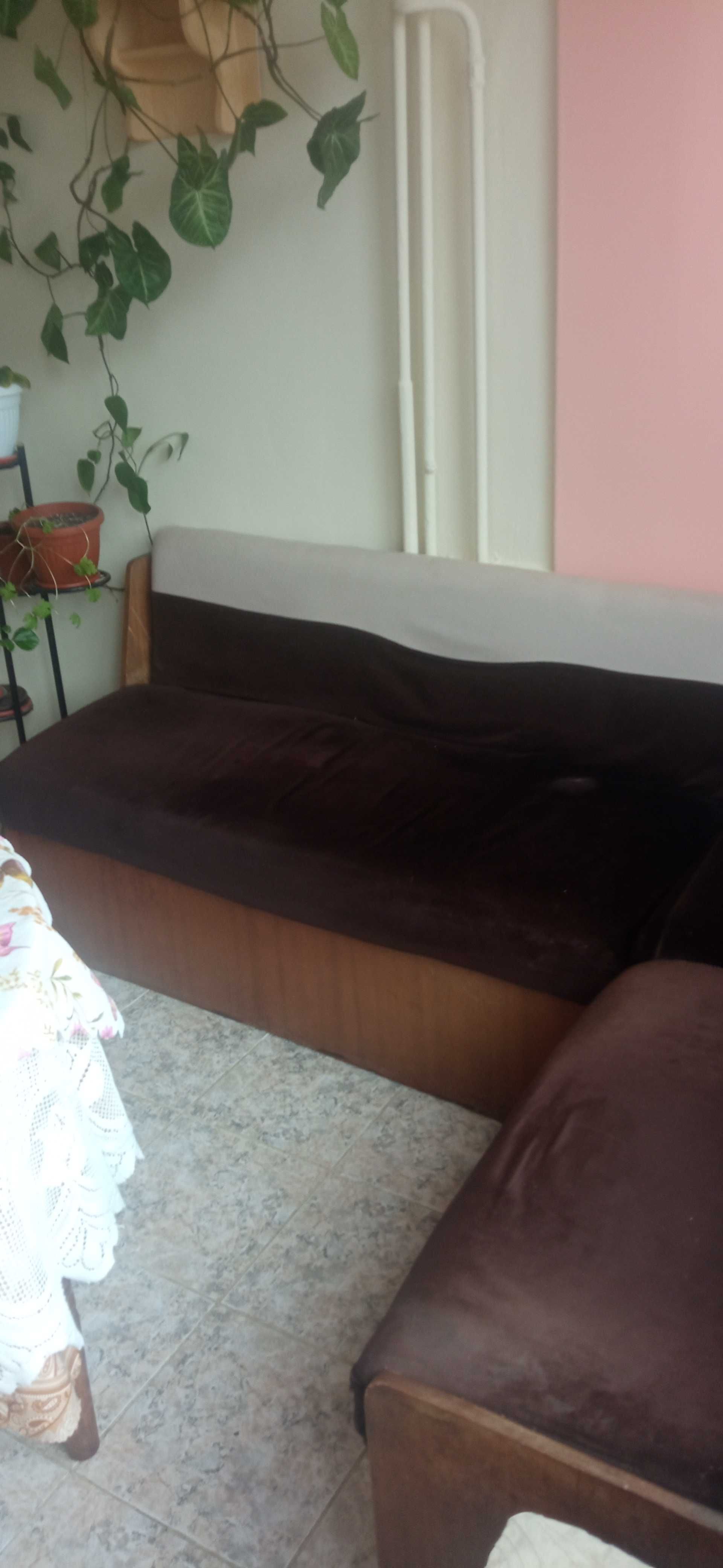 Кухненски ъглов диван
