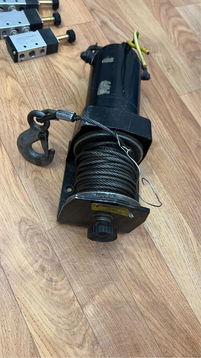 Электрическая лебедка