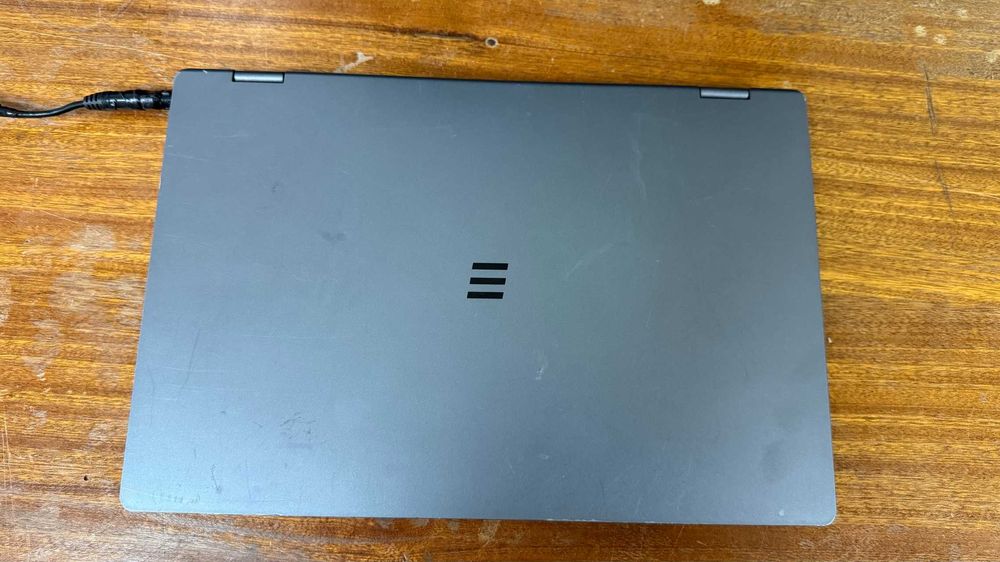 Лаптоп 14" Cepter Twist V2 CPU-I3-1025G1 RAM-8GB NvME 256GB