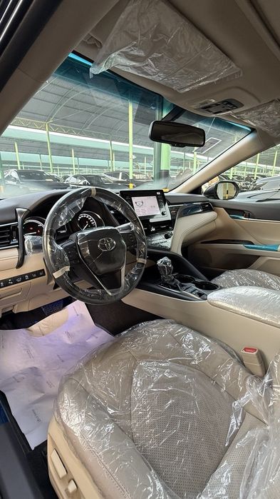 Toyota Camry GLE Gibrid