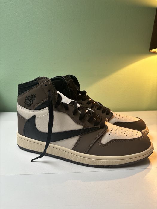 Jordan 1 High x Travis Scott