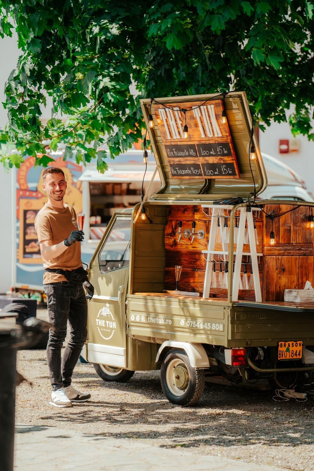 The Tuk - Cigar Bar / Lemonade Bar / Prosecco Bar