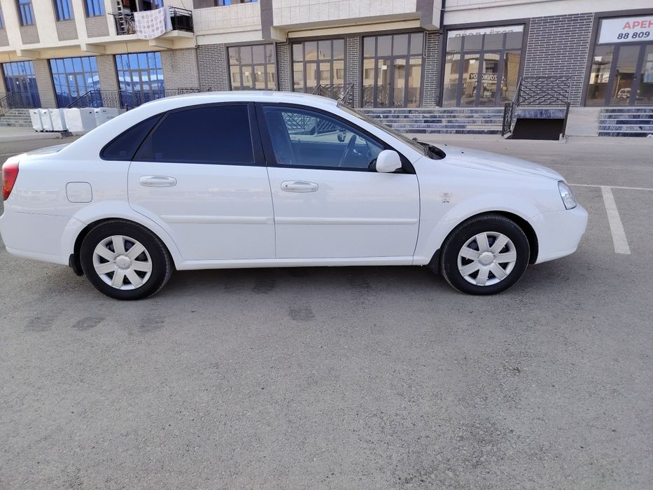 Лассети сотилади метанда