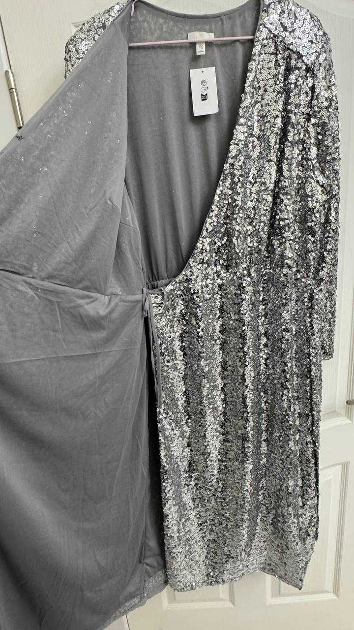 Новое платье-халат с пайетками H&M, размер XL (52/56)