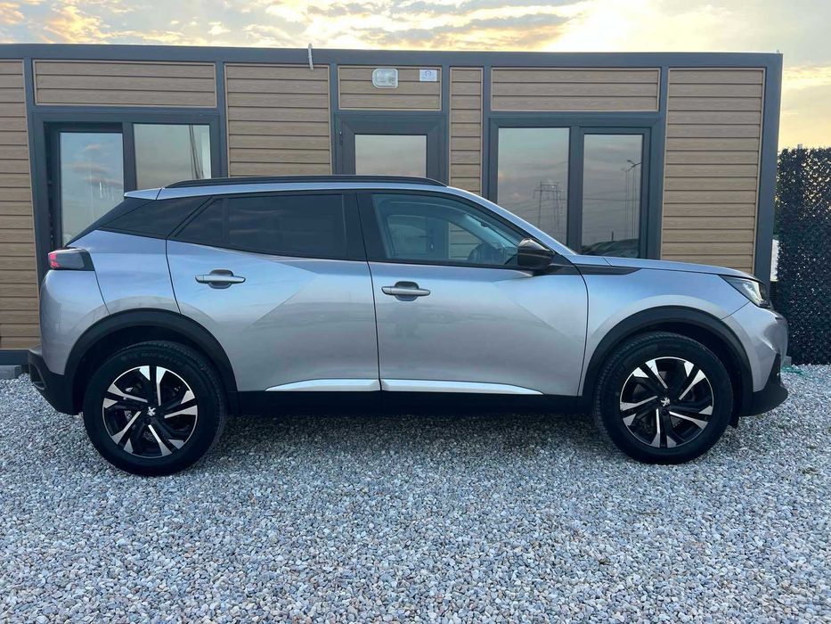 PEUGEOT 2008        1.5 BlueHDI 131HP S&S  * ALLURE PACK *