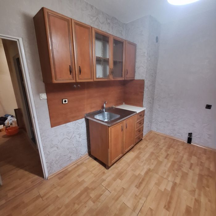 Продавам апартамент