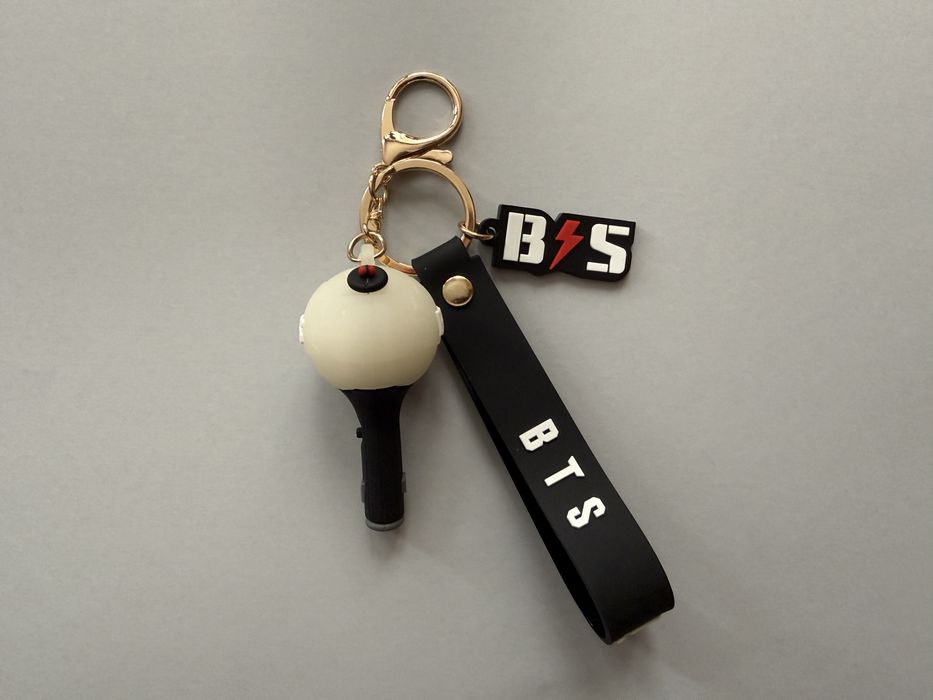 Kpop BTS ключодържател от 3 части