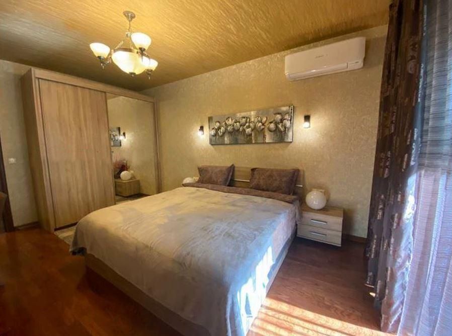 Дава се под наем Двустаен апартамент в София, Студентски град - 65 кв.м за 750 € - Снимка #2