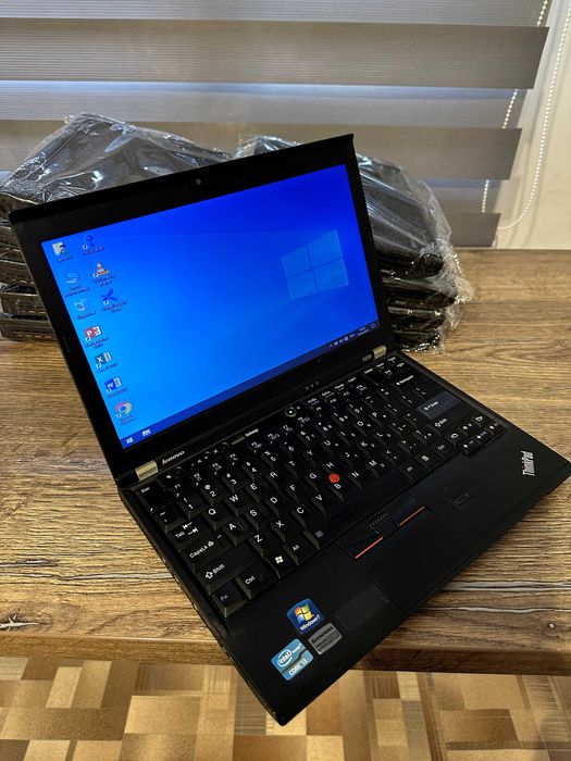 Lenovo Thinkpad X220 I3/4/120 Полный комплект для работы