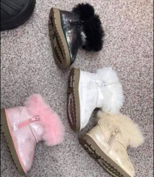 UGG uri pentru fetite