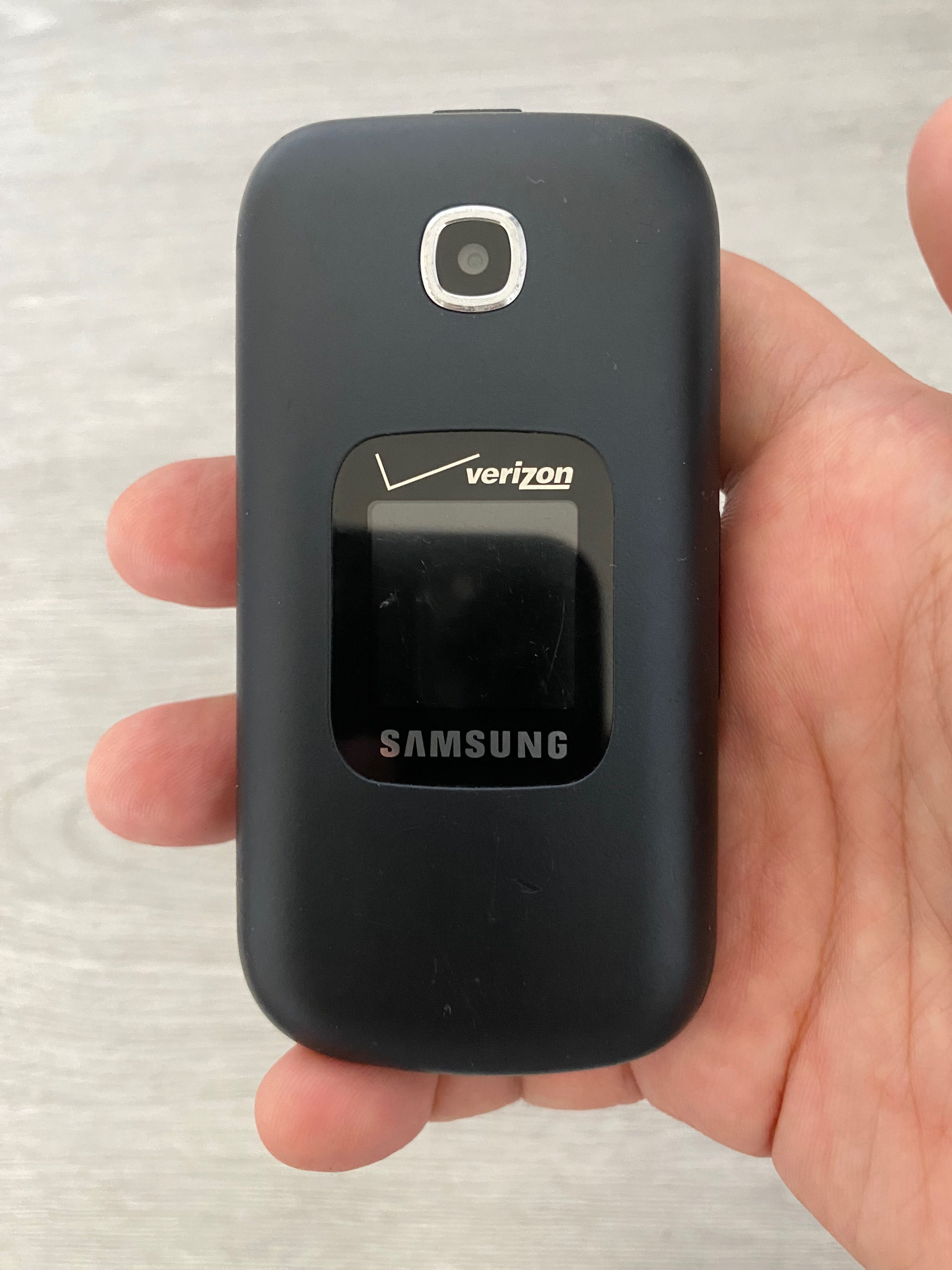 Verizon gusto  3
