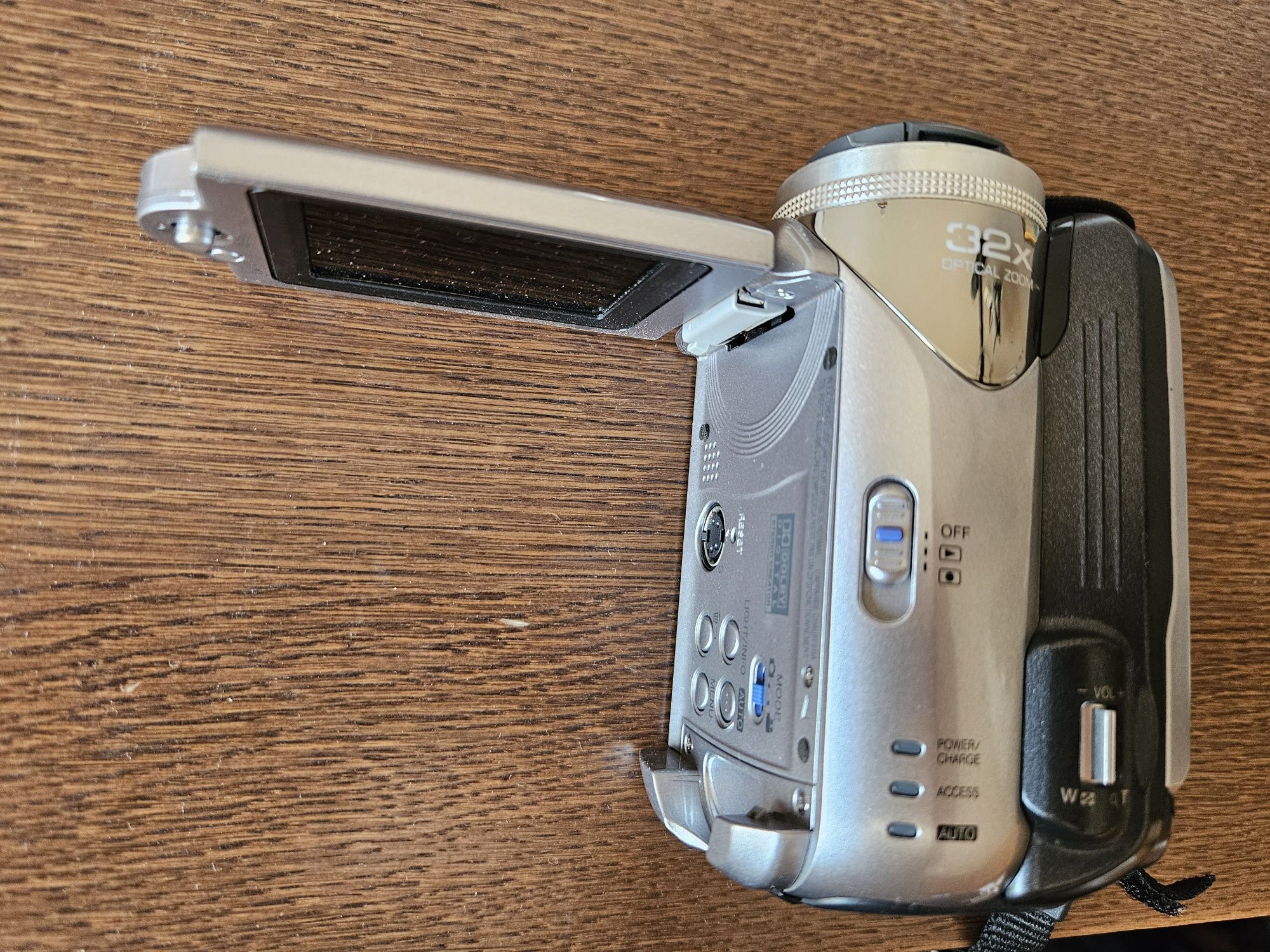 Видеокамера JVC Everio GZ-MG21U 20 GB Hard disk