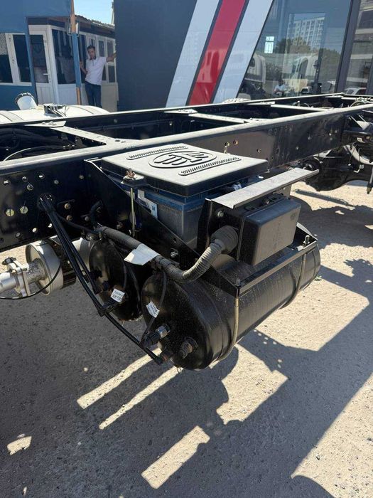 Сотувда мавжуд! Шасси FAW Tiger V (12 т) дизель