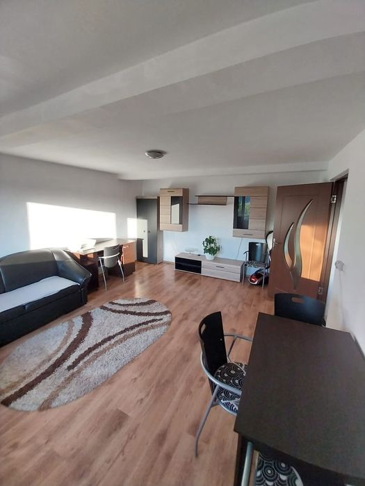 De închiriat apartament 2 camere
