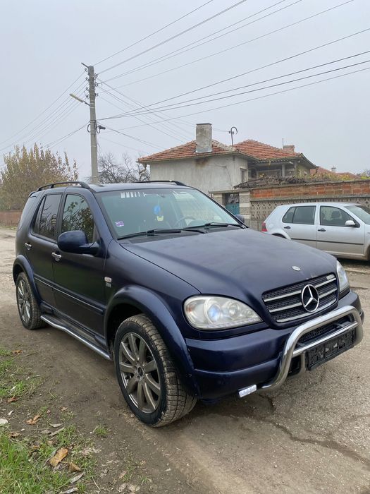 Продава се на части може и цял/ ръчка w163 230.Газ/Бензин 150кс