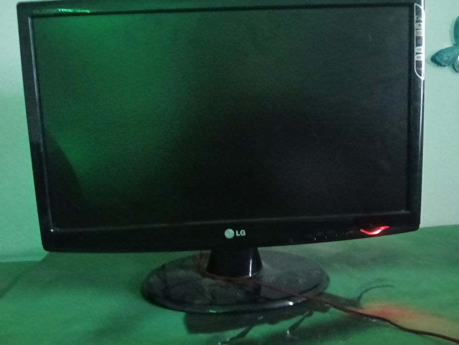 Vând sau schimb calculator complet