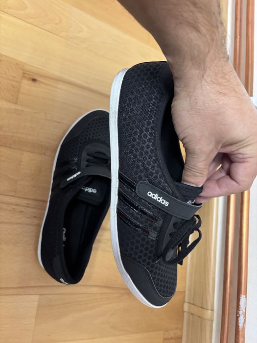 Adidasi Adidas dama marimea 41 1/3 noi