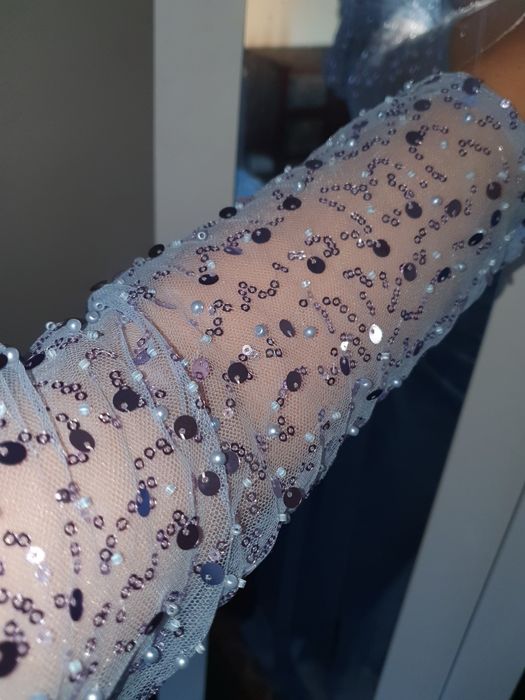 Rochie lungă de ocazie, într-o nuanță superbă de albastru intens