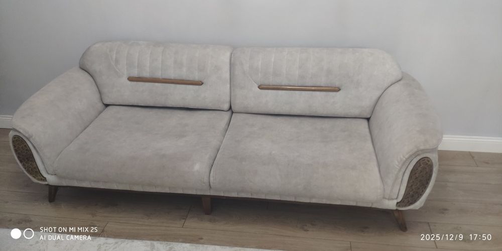 Продам  диван в отличном состоянии