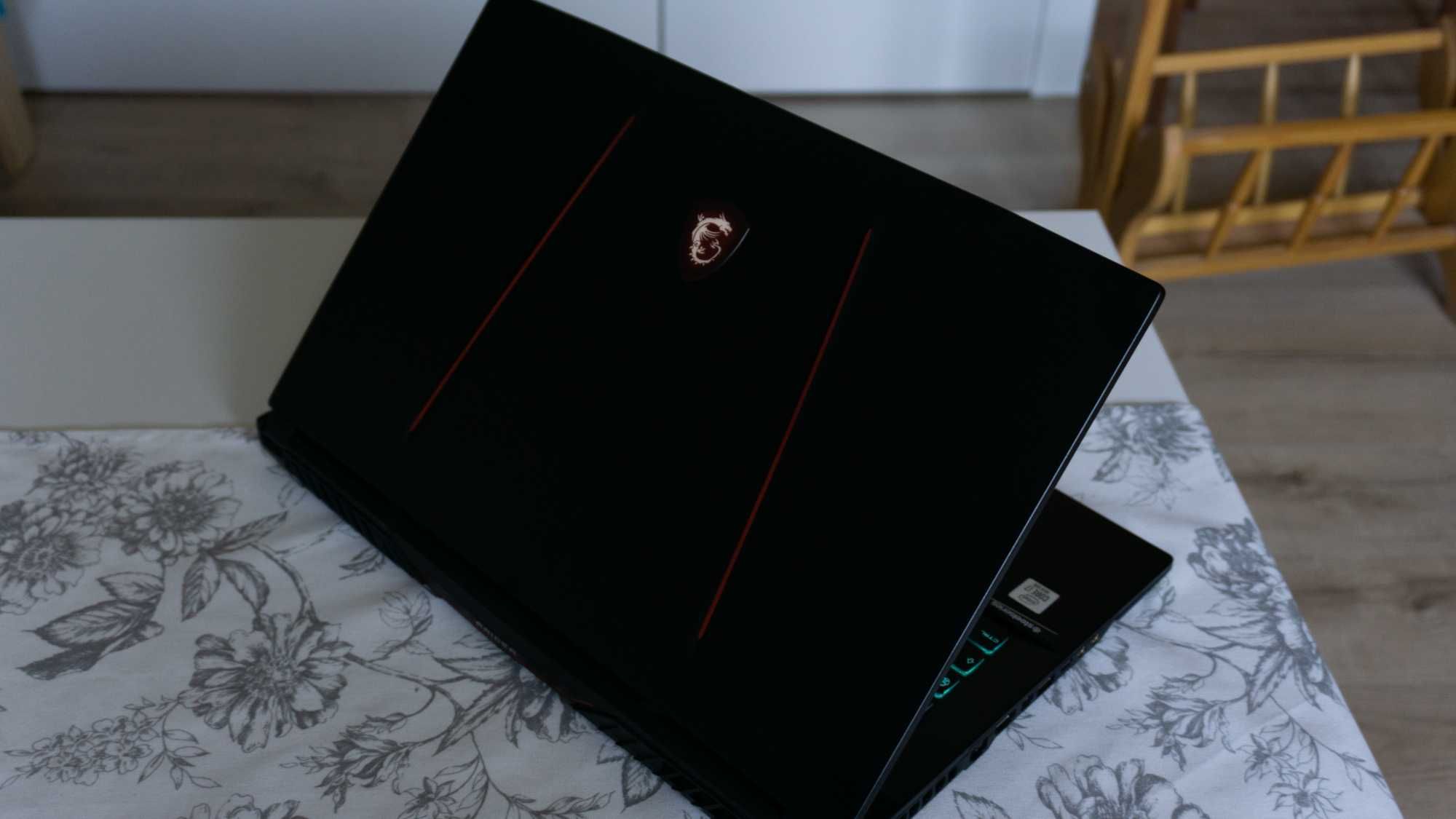 Laptop Gaming MSI Raider GE75 Intel I7 10gen RTX 2070 Super 300Hz 32GB