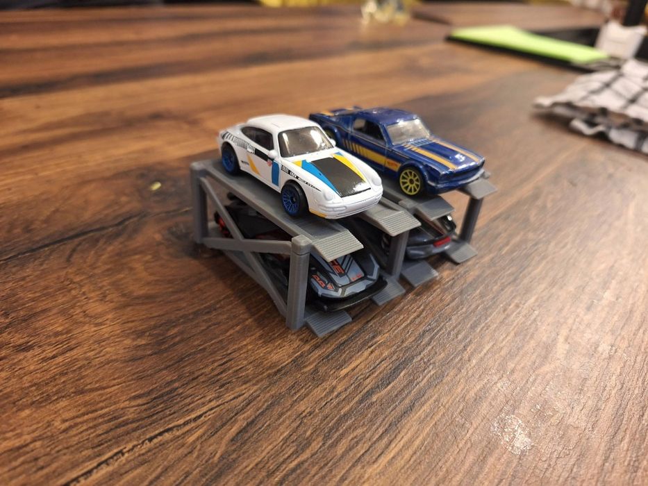 Display HotWheels