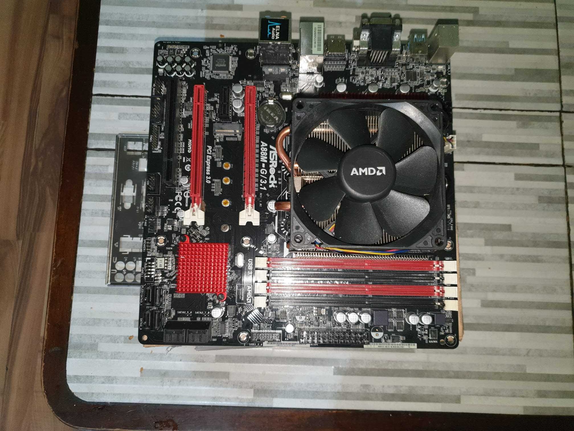 kit PC ASRock A88M-G/3.1+Procesor AMD Athlon X4 880K,+COOLER