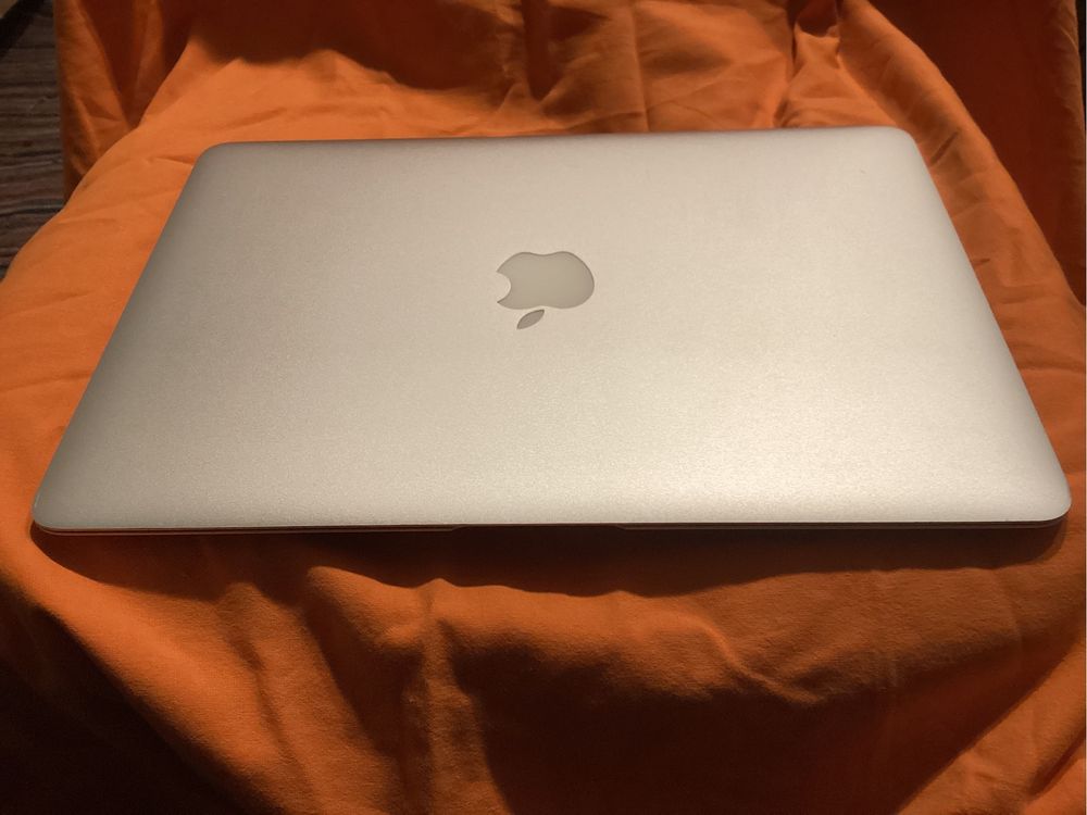 MacBook Air 13” 2017 I stare foarte buna