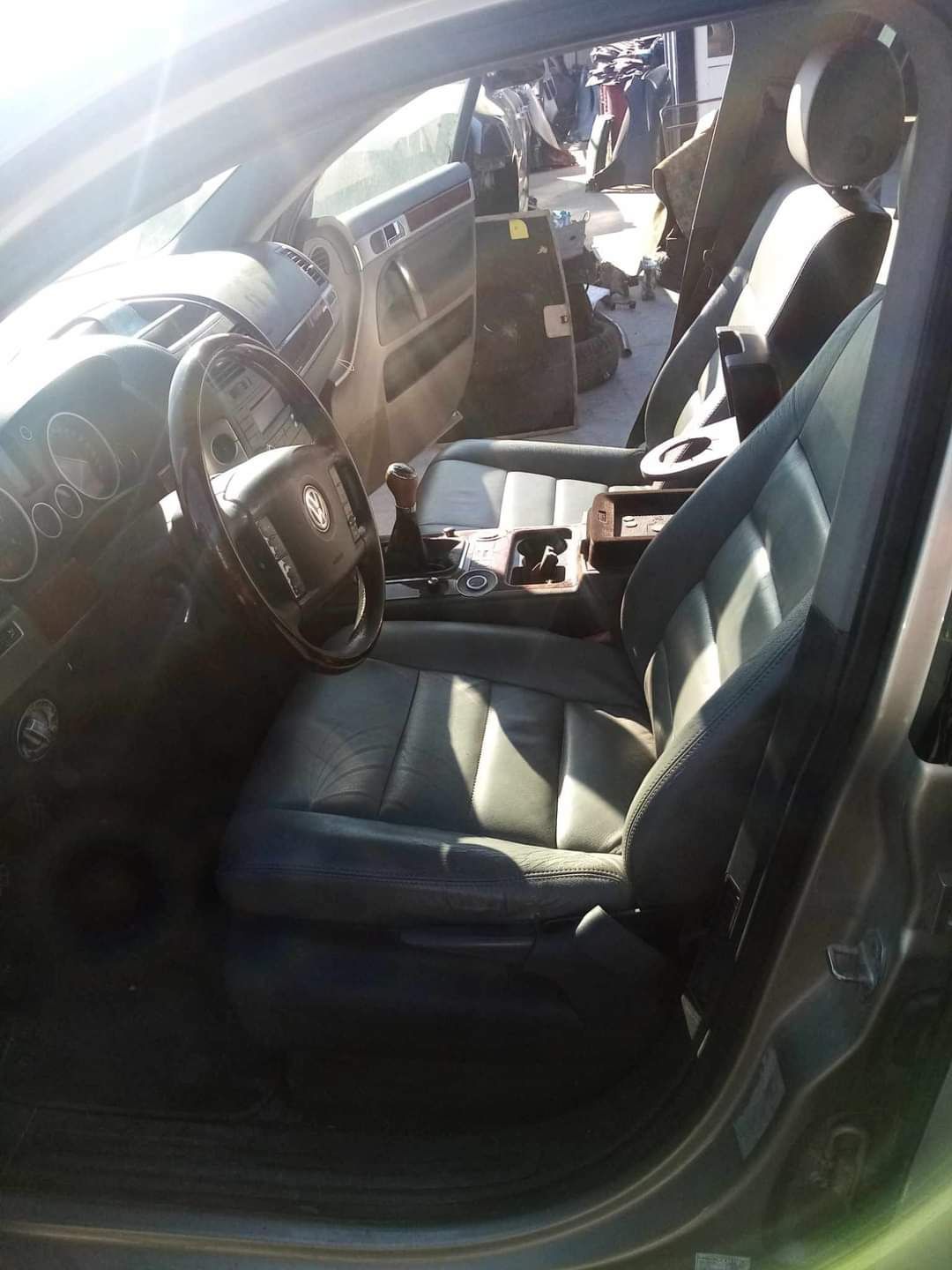 VW Touareg 2.5 R5 ,174 к.с. , ръчка , 60 бр. на части