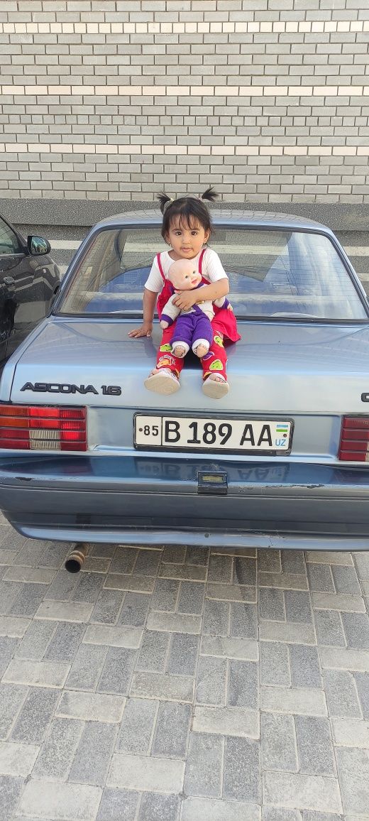 Opel ascona 1983yil