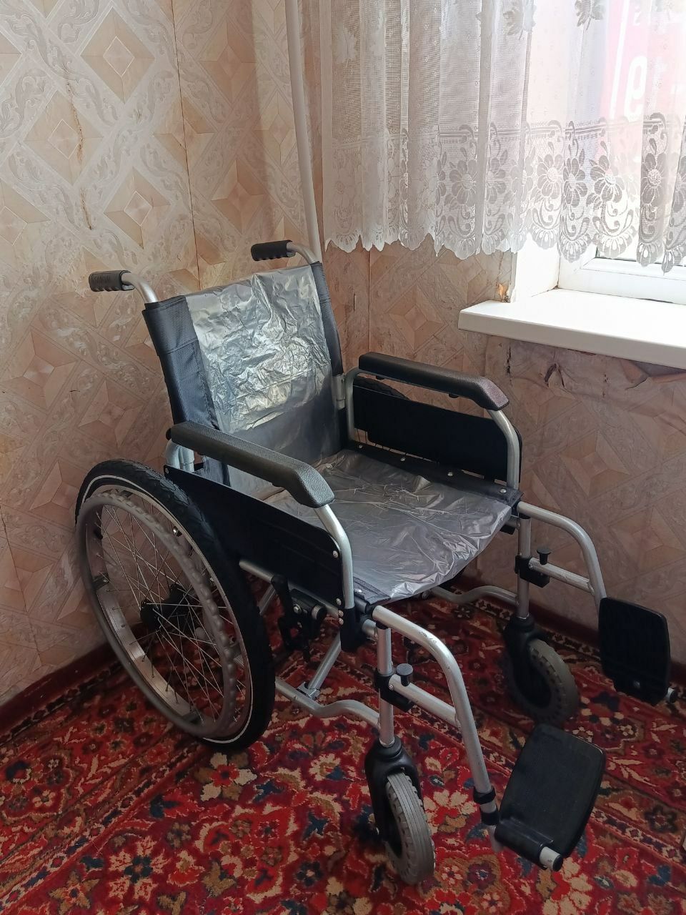 Инвалидная коляска
