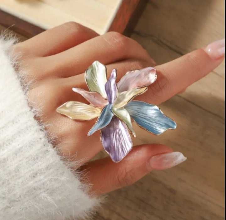 Комплект колие с пръстен ново