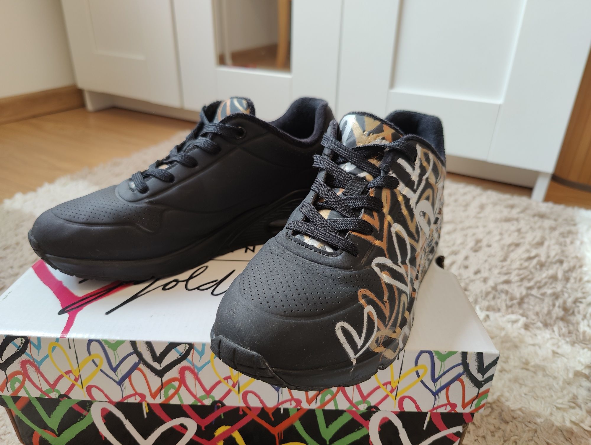 Skechers - Metallic Love размер 37,5