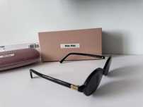 Дамски слънчеви очила Miu Miu