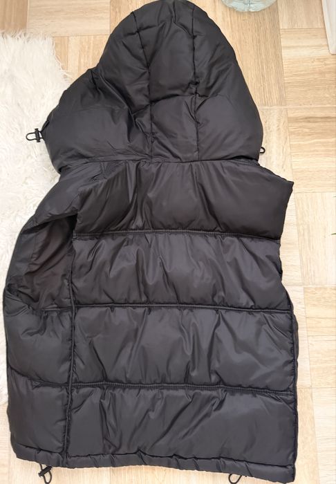 Vesta neagra Pull&Bear