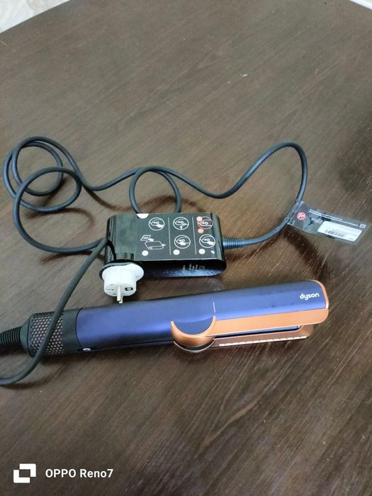 мульти-стайлер от Dyson 2-в-1 «сушка + укладка»