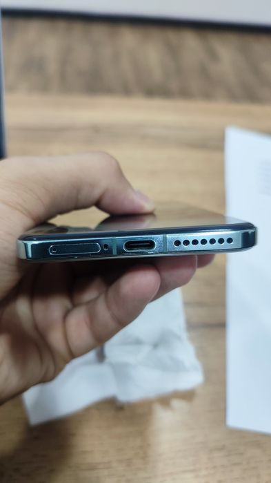 Xiaomi 14 pro flagman