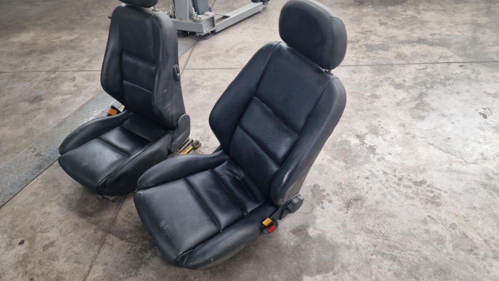 Предни RECARO кожени седалки от OPEL