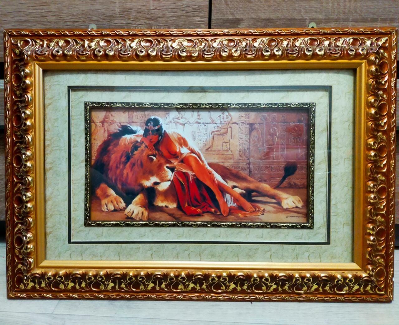 Продается картина "Девушка со львом"