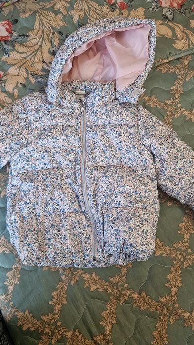 Курточка и сапожки девочке 0-2 годика