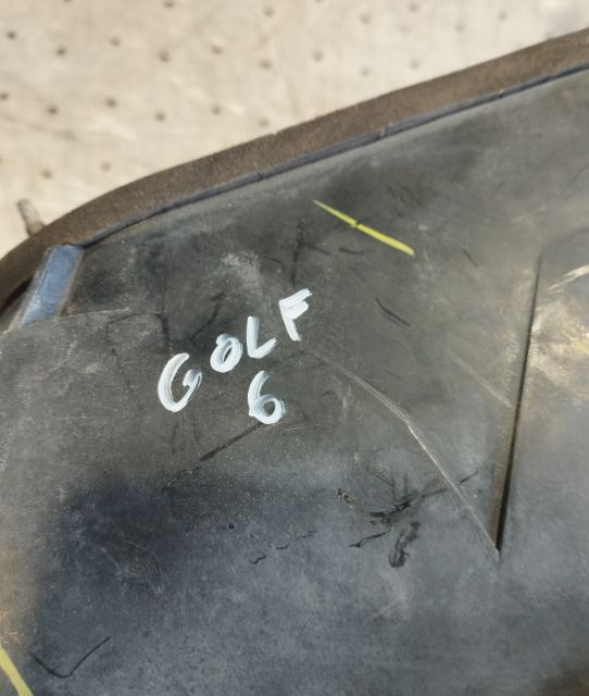 Lampa / Tripla stop stanga pe aripa Volkswagen VW Golf a 6-a generati