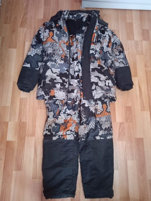 Костюм зимний для рыбалки и охоты