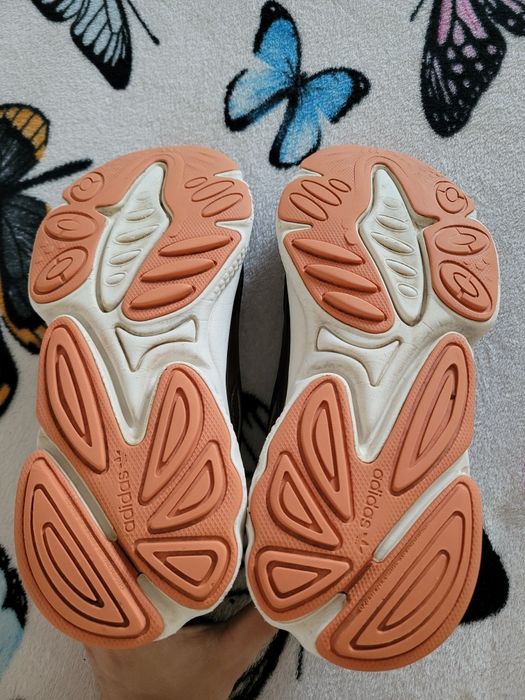 Adidasi Adidas Ozweego