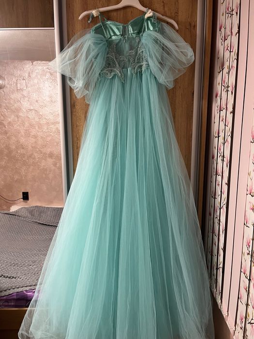 Бална тюркоазена рокля