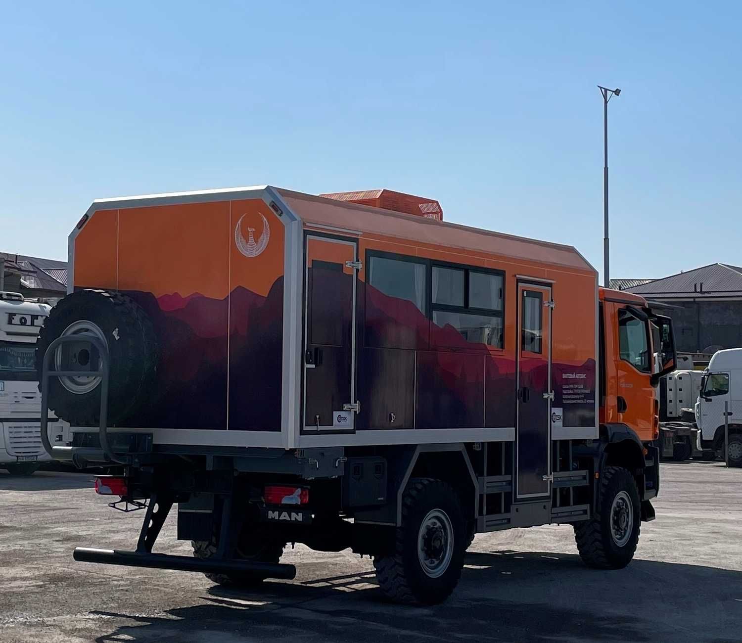 Вахтовый автобус MAN TGM 13.290 4x4 от официального дилера